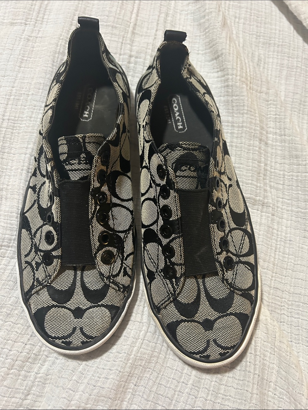Coach Katie Canvas Slip on Black & Beige Signature Jacquard. Size 7. See pics - Picture 8 of 11